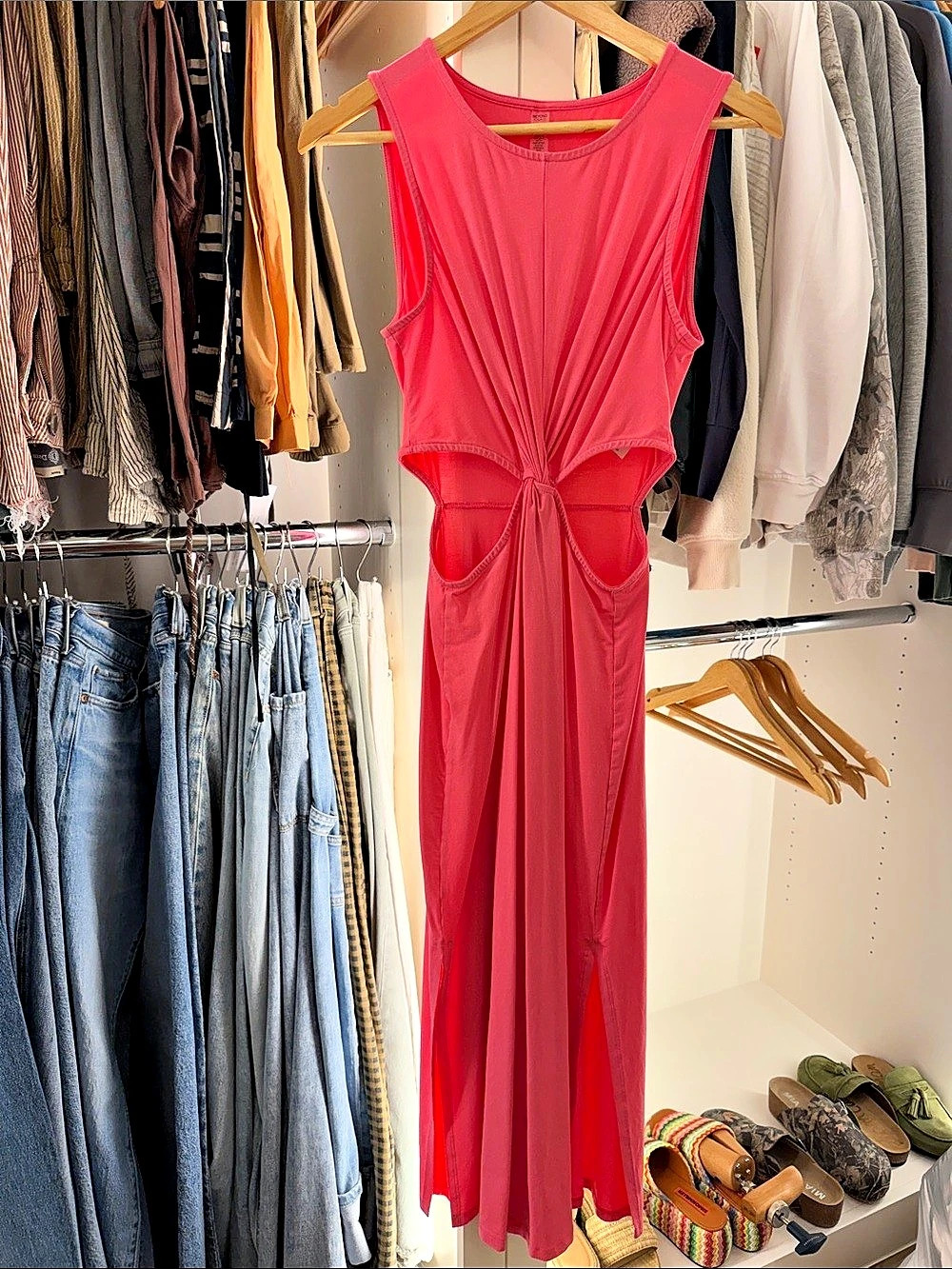 Beyond Yoga Around The World Front Twist Maxi Dress Pink Medium